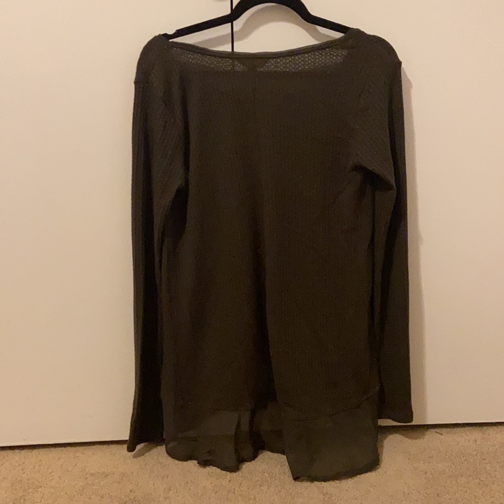 Green Ruffled Waffle Top - Picture 2 of 4